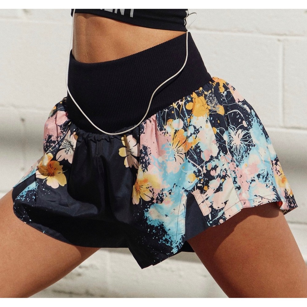 Free People Movement Carpe Diem Printed Shorts in Hot Court Splatter Size Large
